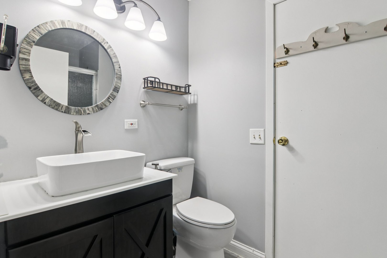 1625 Dennison Road, Hoffman Estates, IL 60169