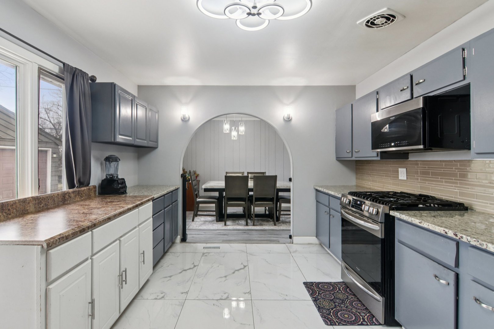 1625 Dennison Road, Hoffman Estates, IL 60169