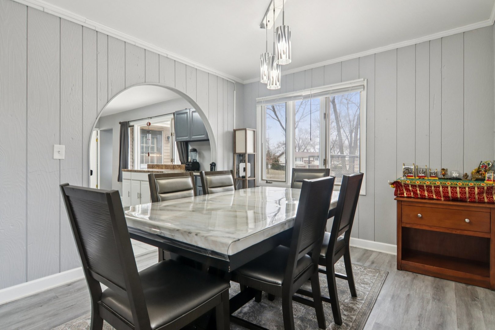 1625 Dennison Road, Hoffman Estates, IL 60169