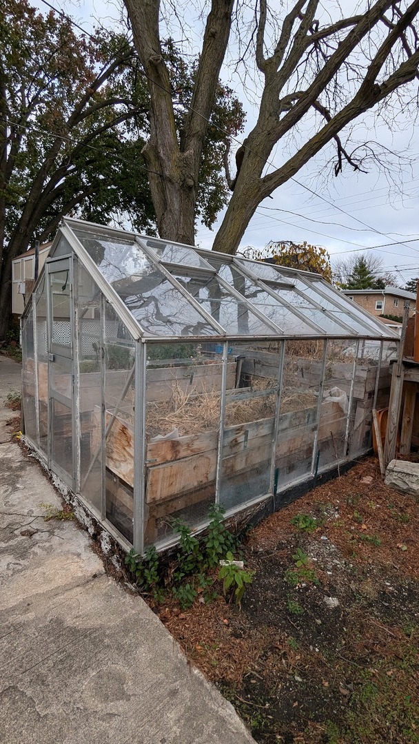 940 Troost Avenue, Forest Park, IL 60130