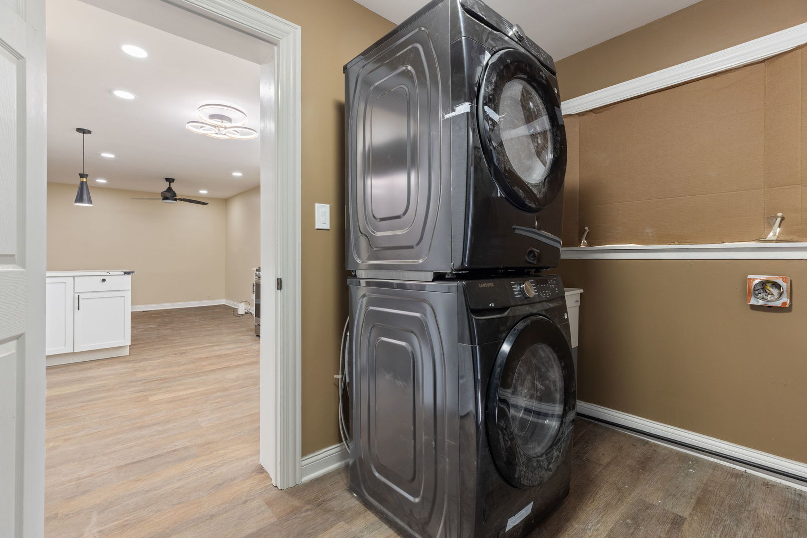 377 Wilshire Street, Park Forest, IL 60466