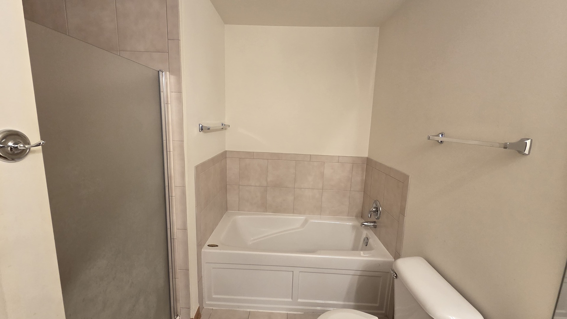 434 VAUGHN Circle, Aurora, IL 60502