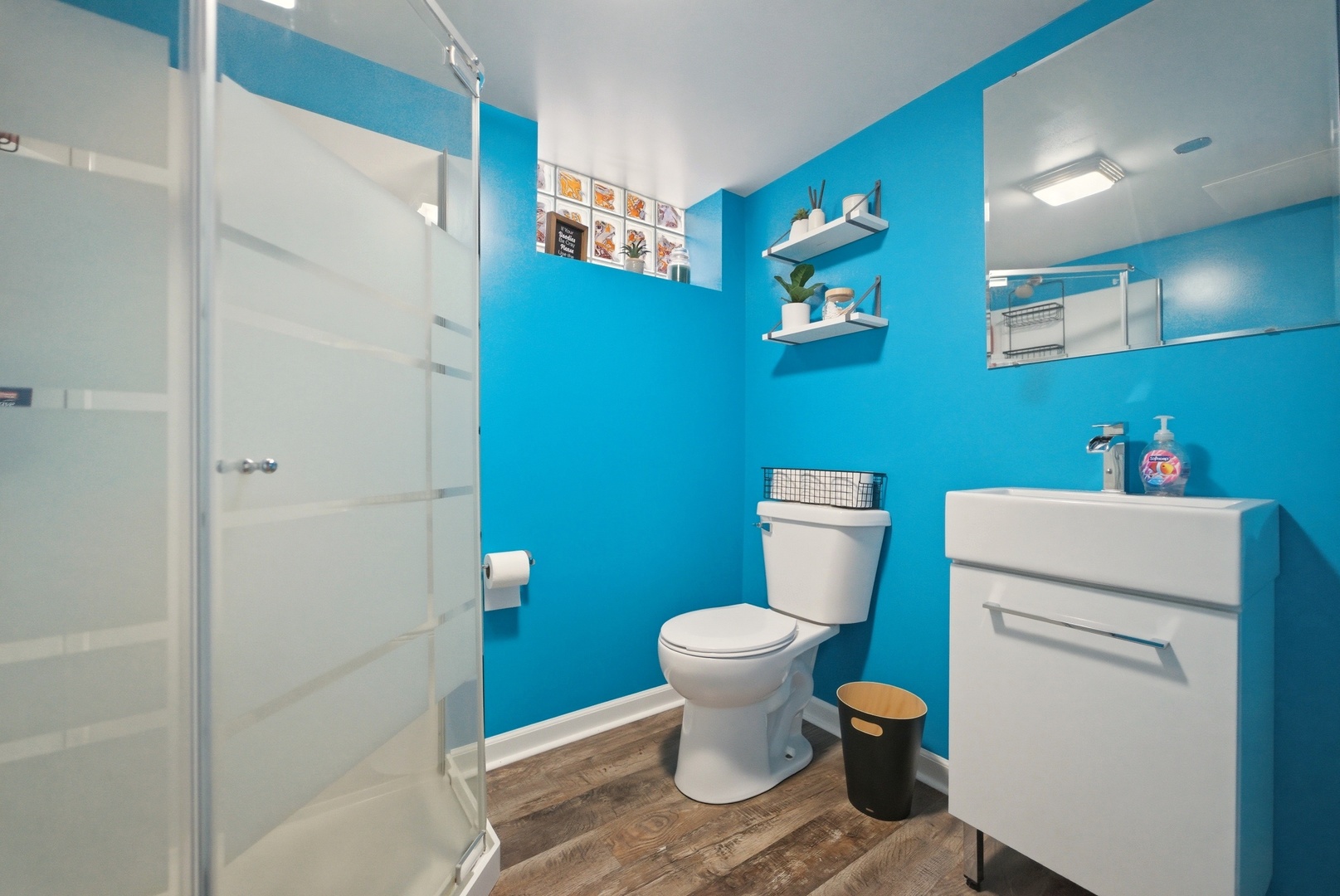 13210 S Carondolet Avenue, Chicago, IL 60633