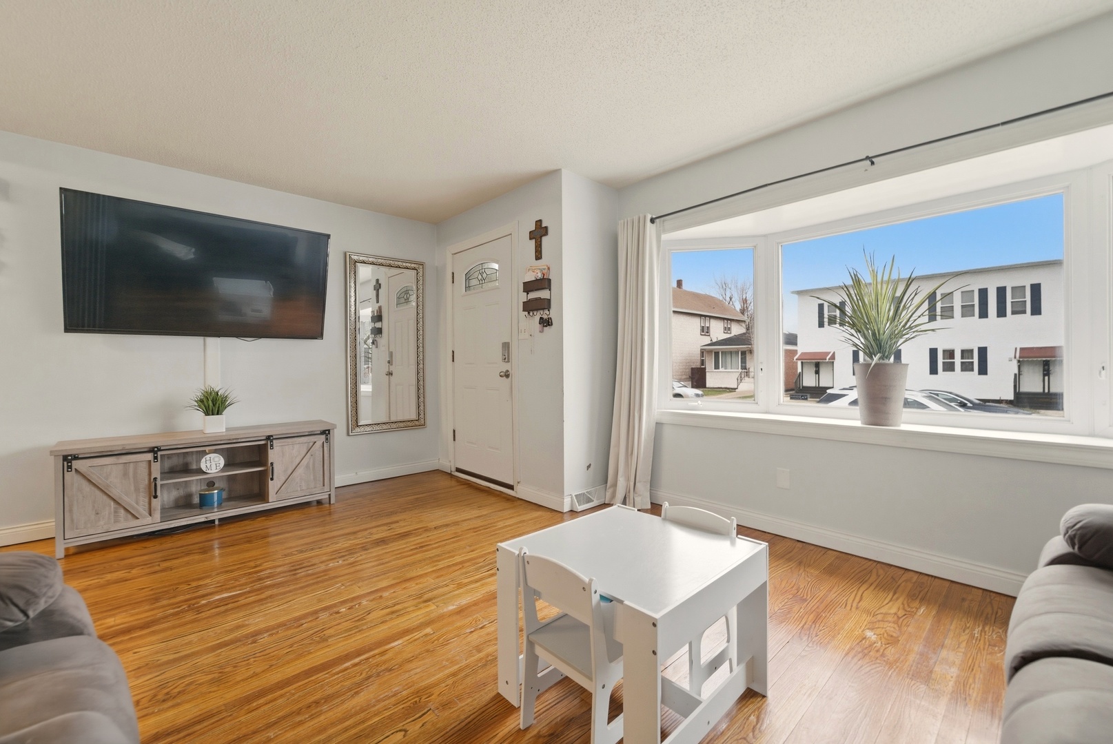 13210 S Carondolet Avenue, Chicago, IL 60633