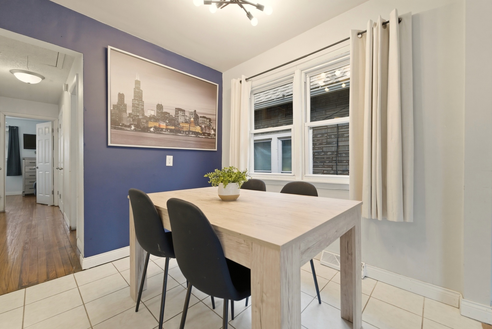 13210 S Carondolet Avenue, Chicago, IL 60633