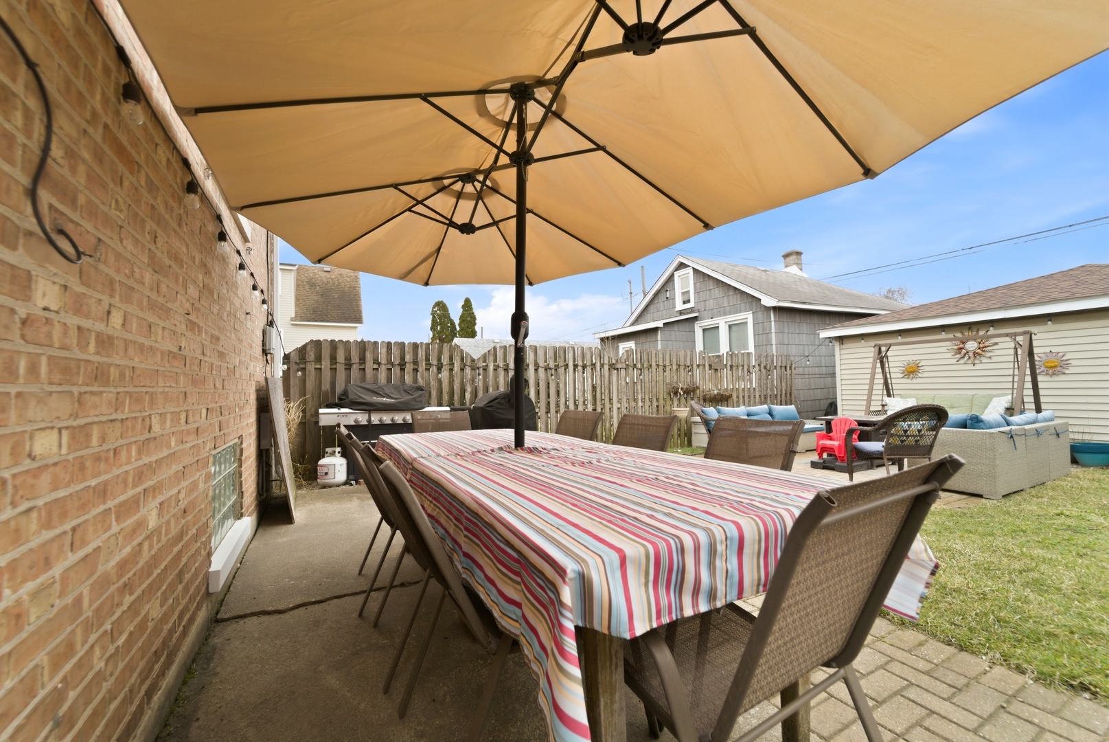 13210 S Carondolet Avenue, Chicago, IL 60633