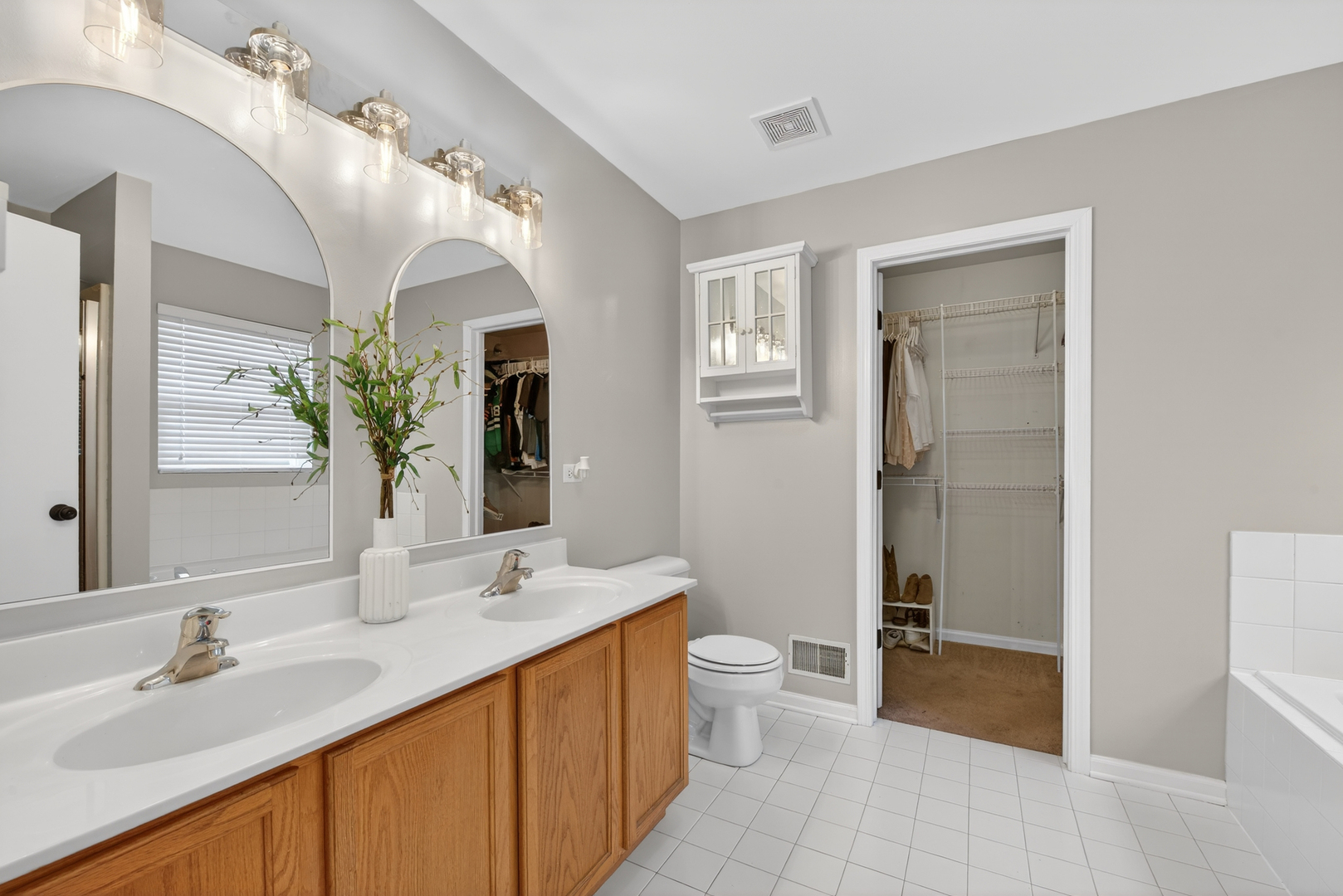 1859 Sedgegrass Trail, Aurora, IL 60504