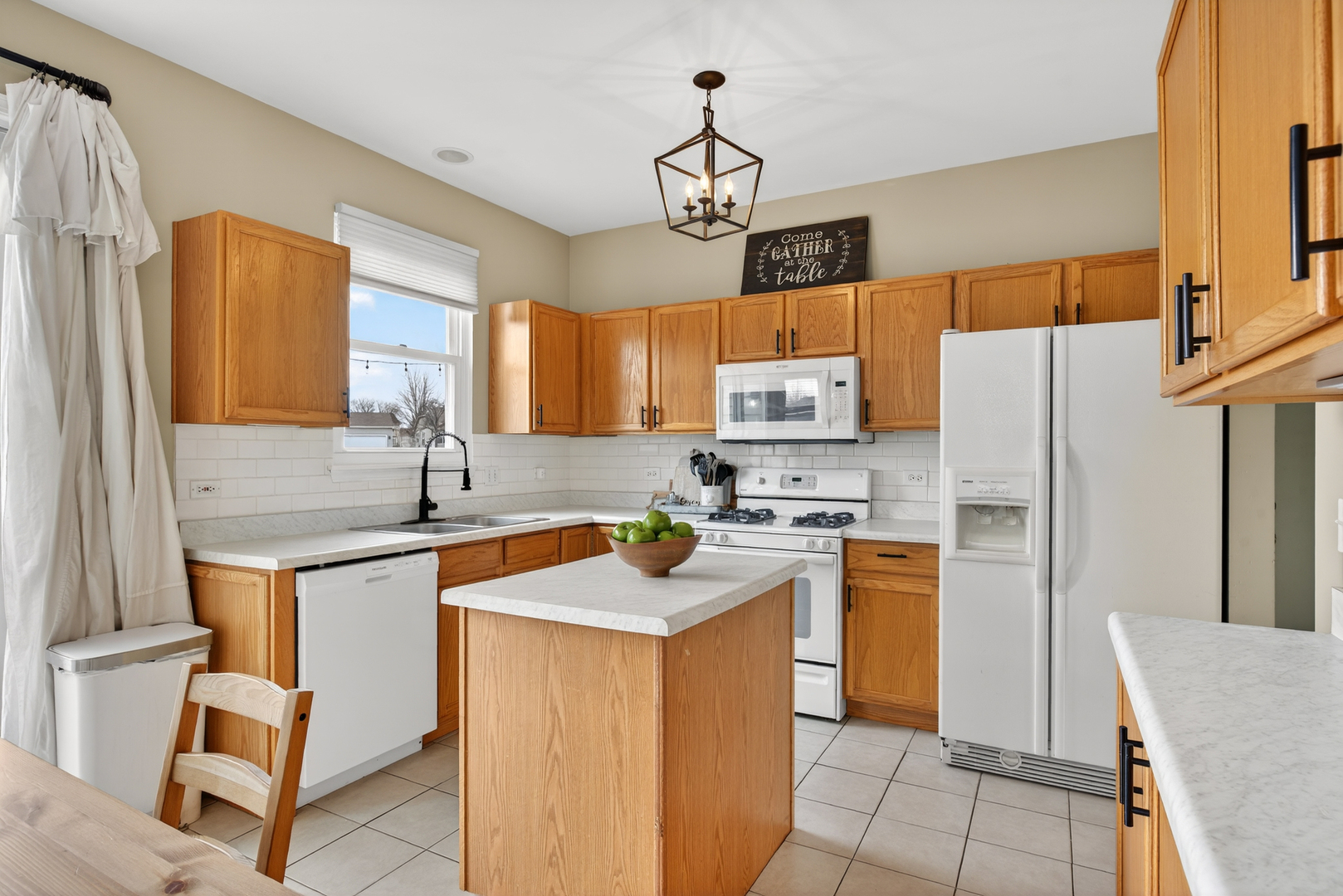 1859 Sedgegrass Trail, Aurora, IL 60504