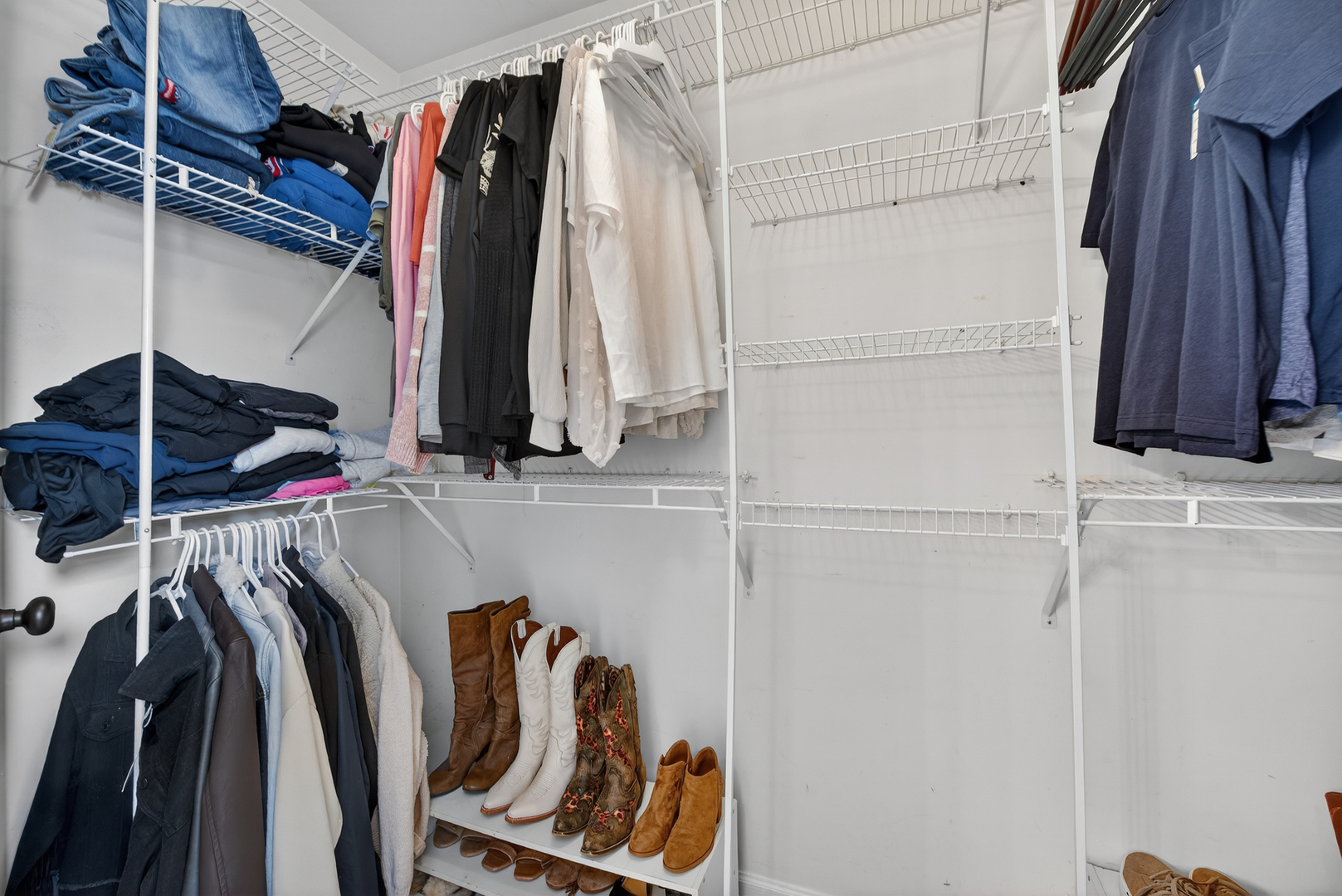 1859 Sedgegrass Trail, Aurora, IL 60504