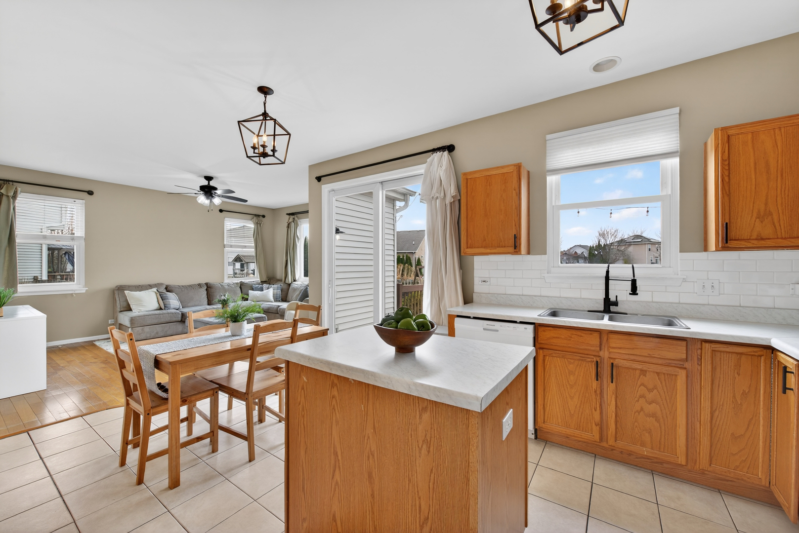 1859 Sedgegrass Trail, Aurora, IL 60504