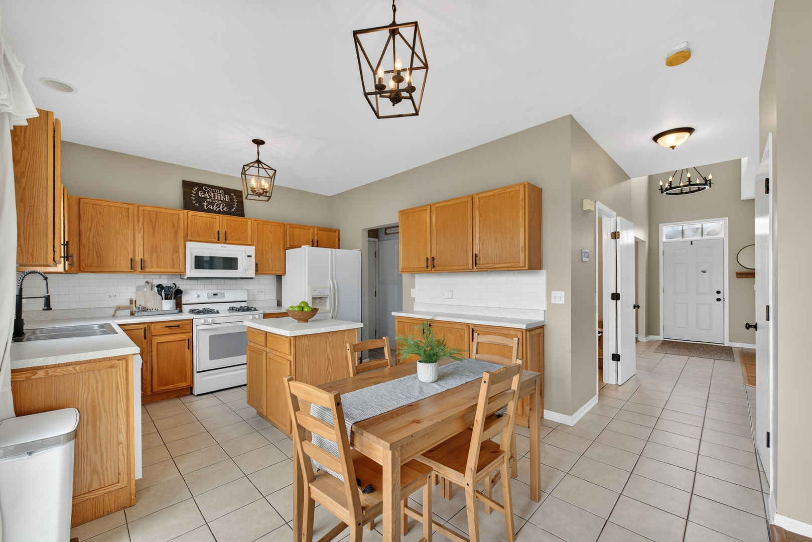 1859 Sedgegrass Trail, Aurora, IL 60504