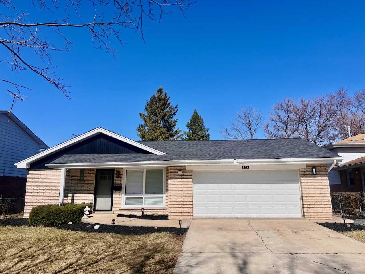 754 E 158th Street, South Holland, IL 60473