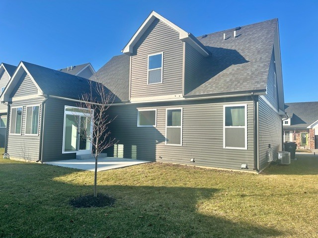 2048 Waters Edge Drive, Minooka, IL 60447