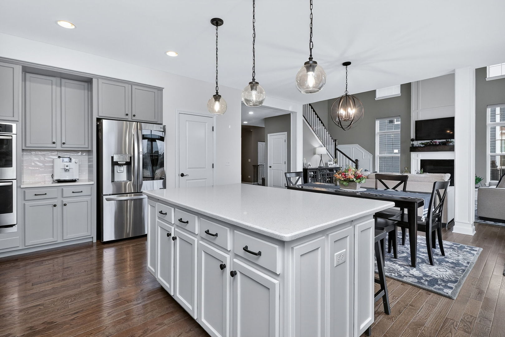 13751 Buchanan Drive, Lemont, IL 60439