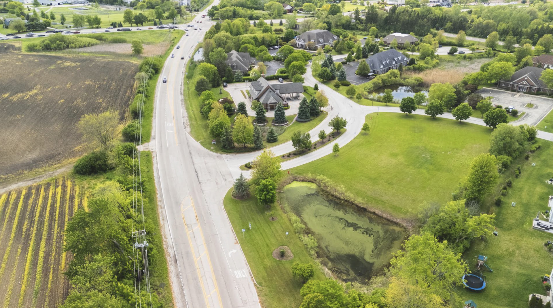 11 Executive Drive, Hawthorn Woods, IL 60047