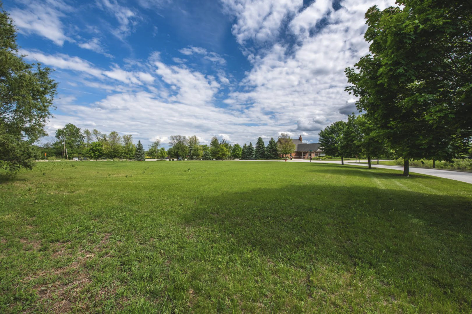 11 Executive Drive, Hawthorn Woods, IL 60047