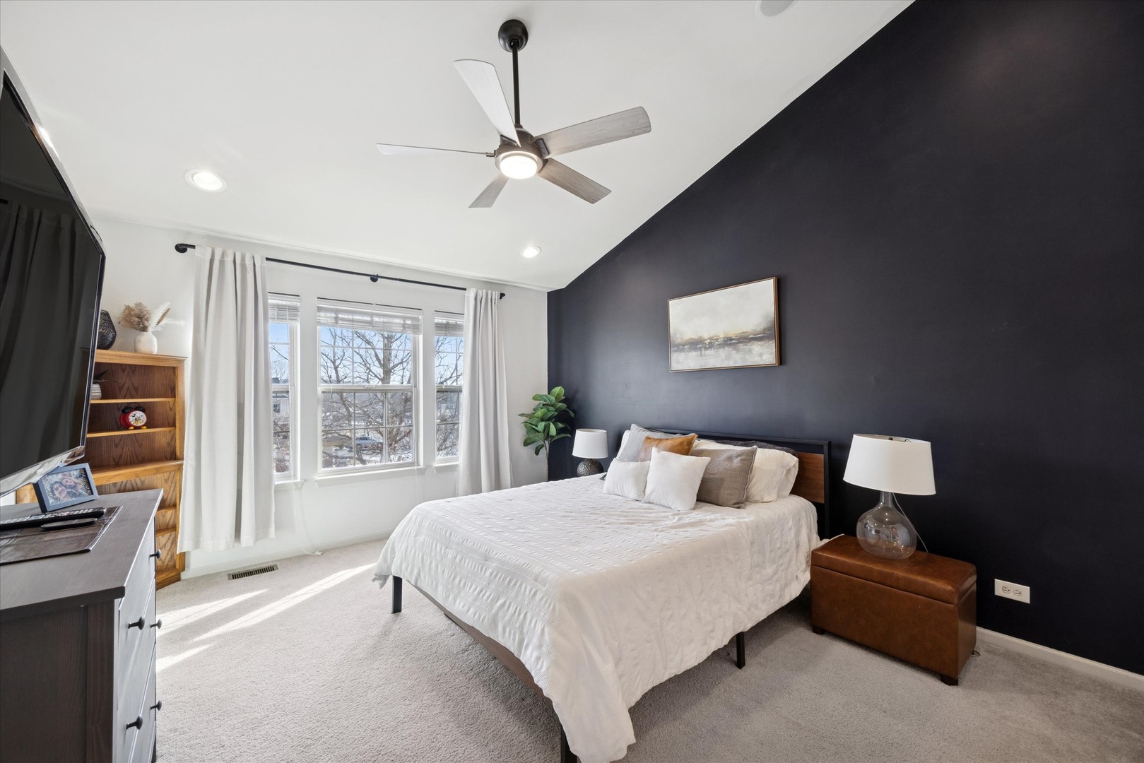 0N052 Woodland Court, Winfield, IL 60190