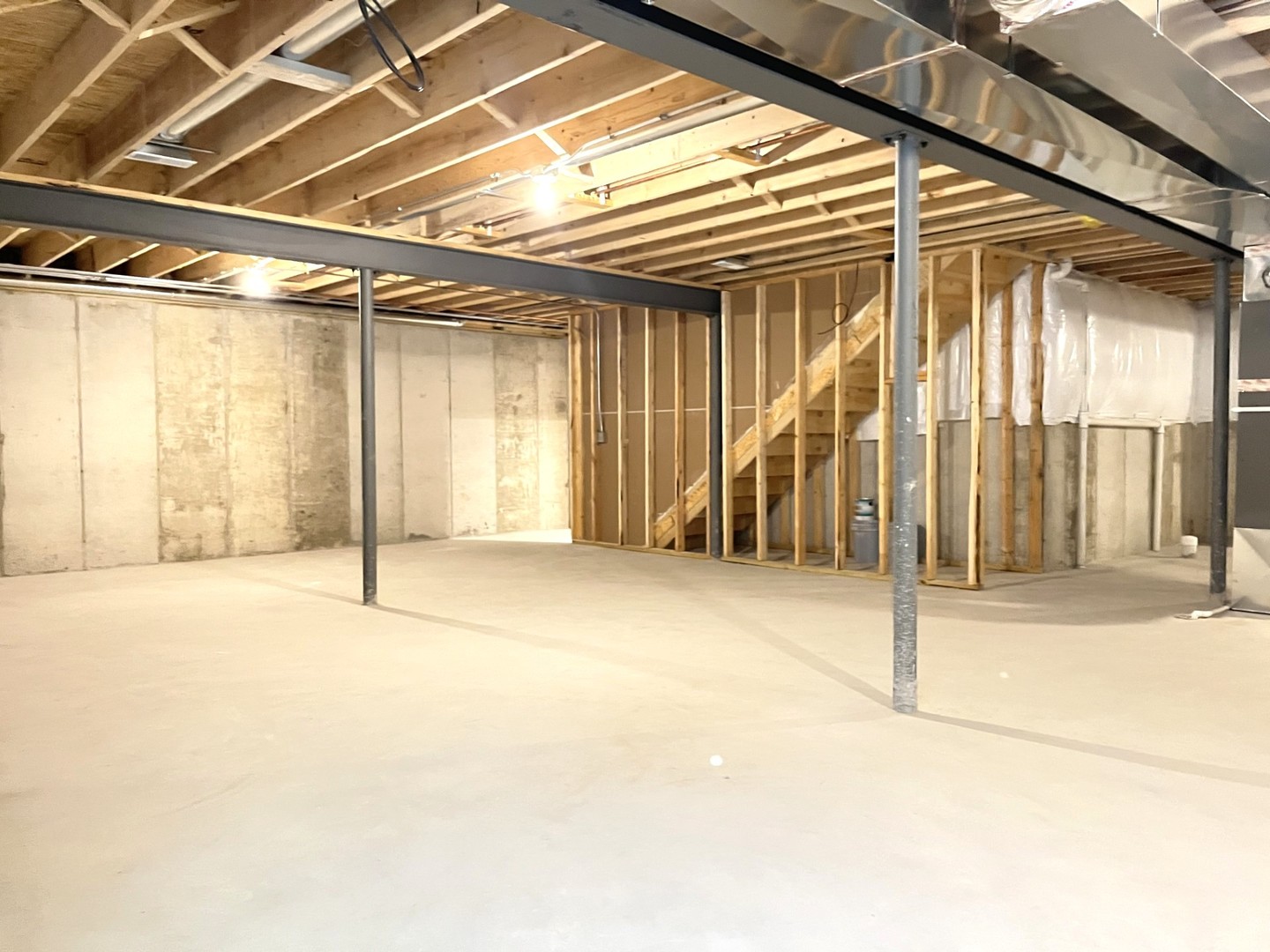 516 COBBLESTONE Circle, Harvard, IL 60033