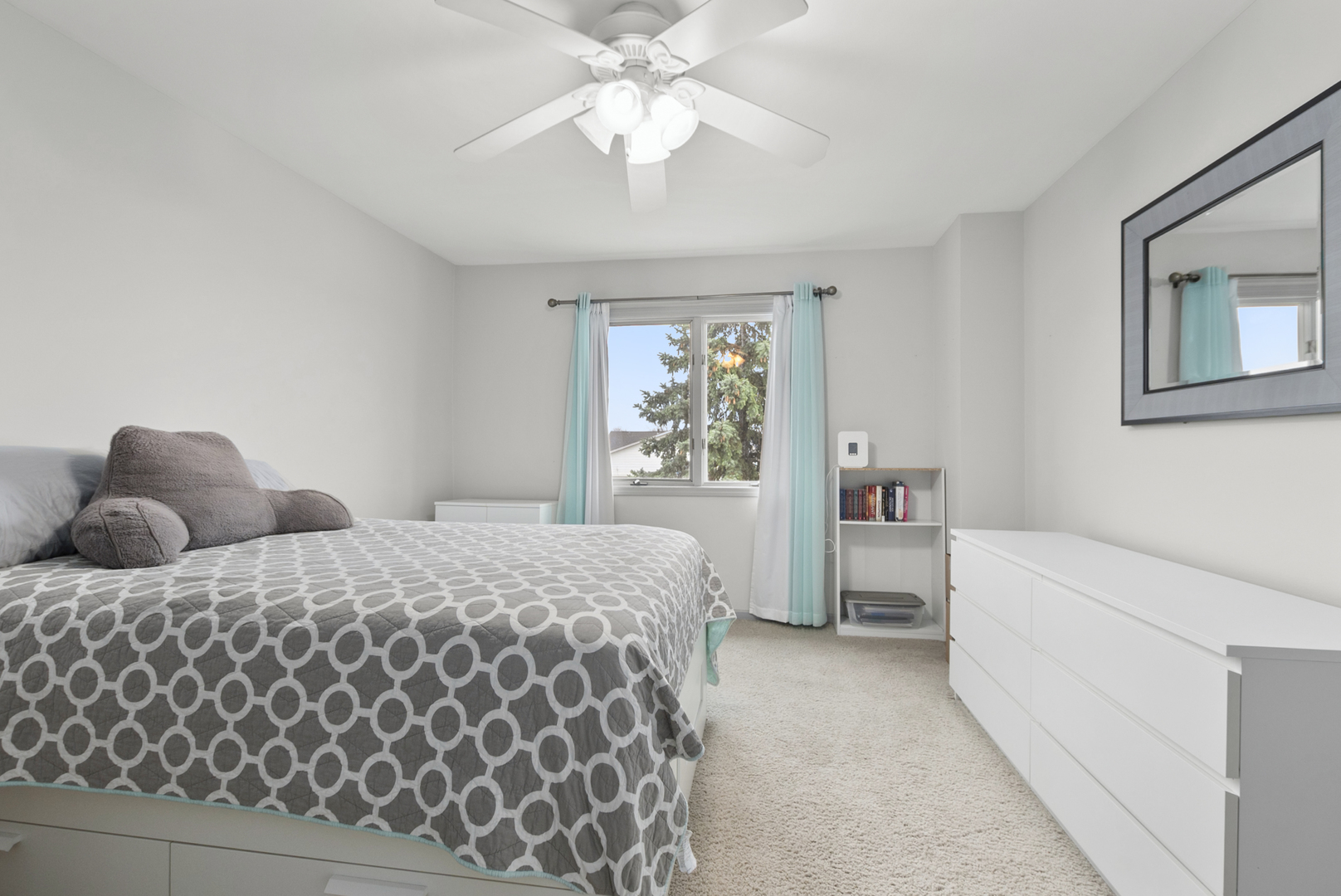 6935 Kingston Court, Tinley Park, IL 60477