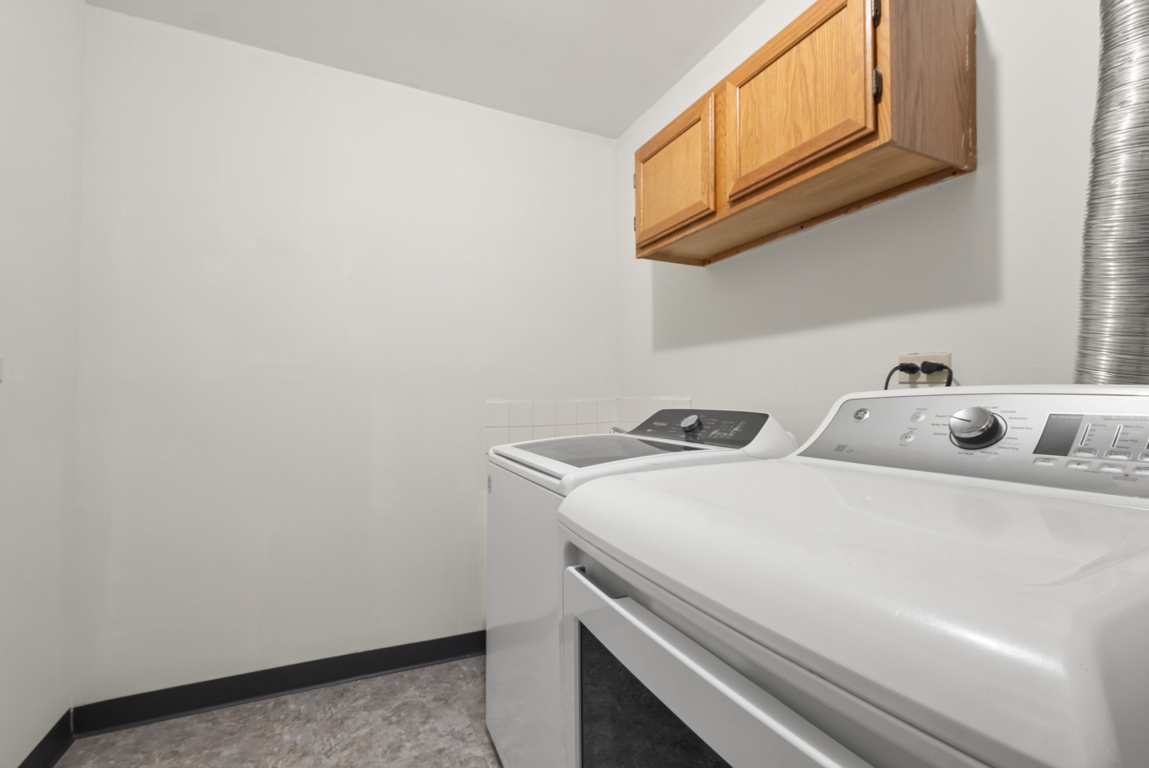 6935 Kingston Court, Tinley Park, IL 60477