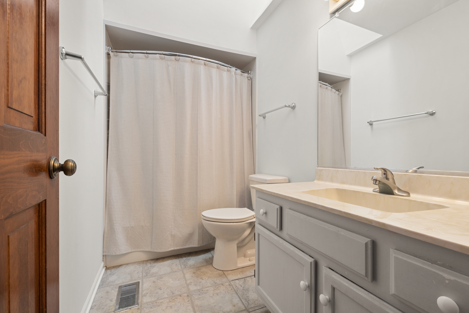 6935 Kingston Court, Tinley Park, IL 60477