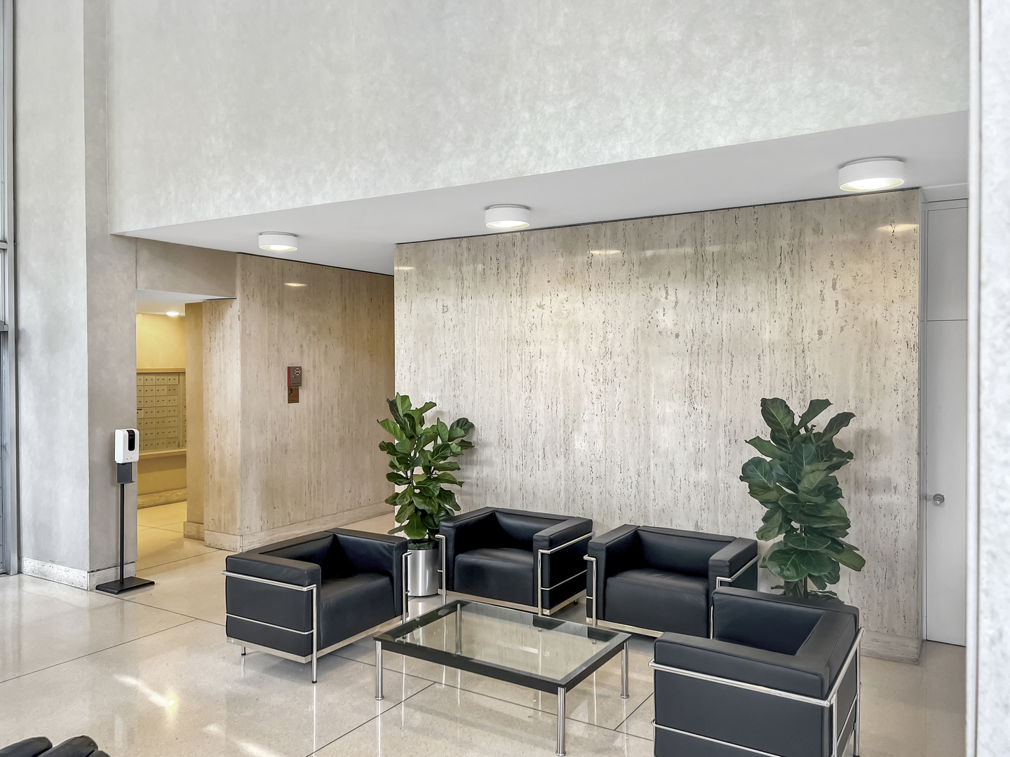 70 W Burton Place #301F, Chicago, IL 60610