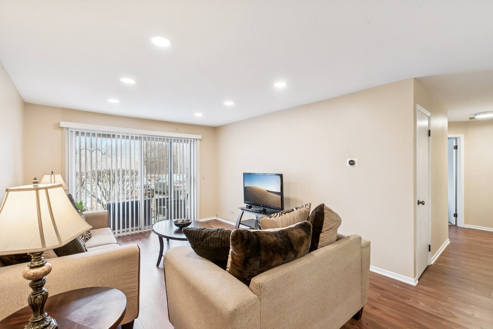 1565 Raymond Drive #101, Naperville, IL 60563