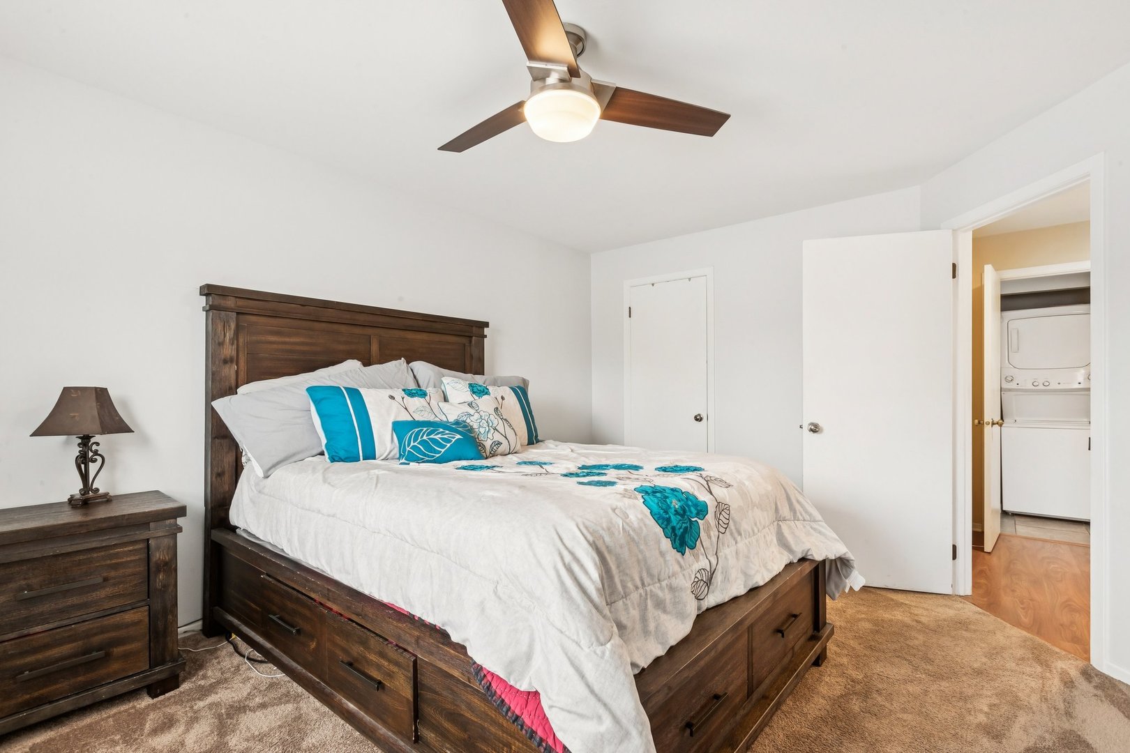 1565 Raymond Drive #101, Naperville, IL 60563