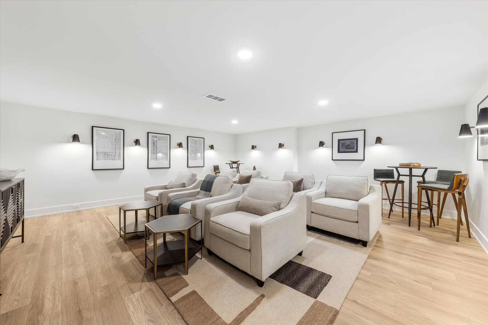 104 S Monroe Street, Hinsdale, IL 60521