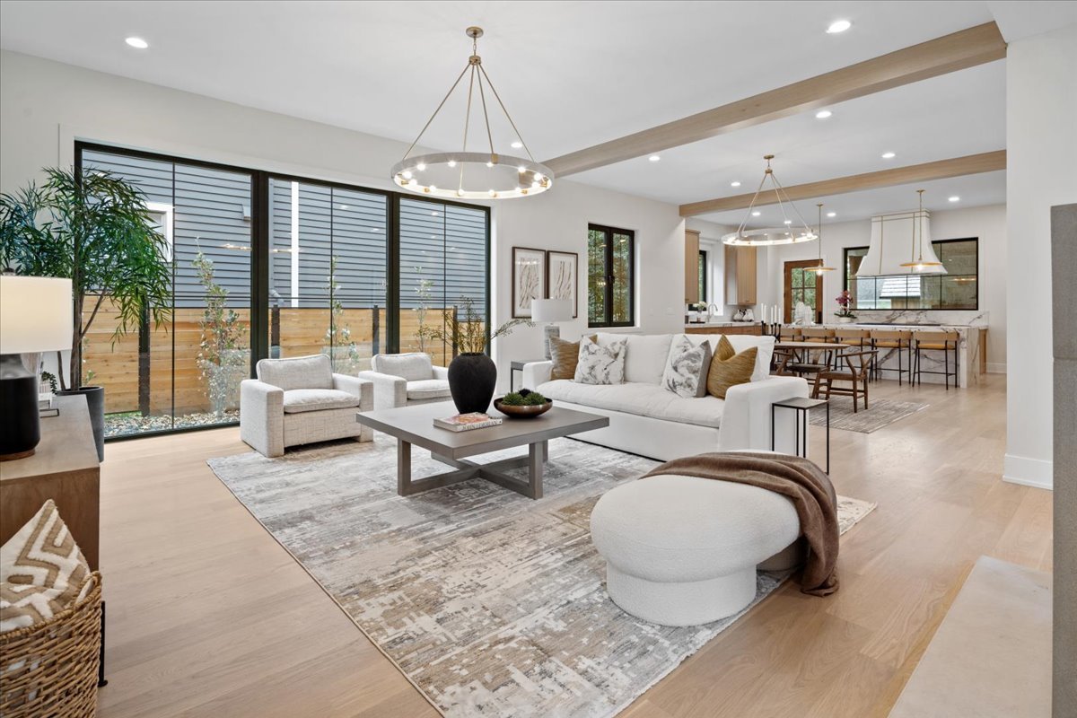 104 S Monroe Street, Hinsdale, IL 60521