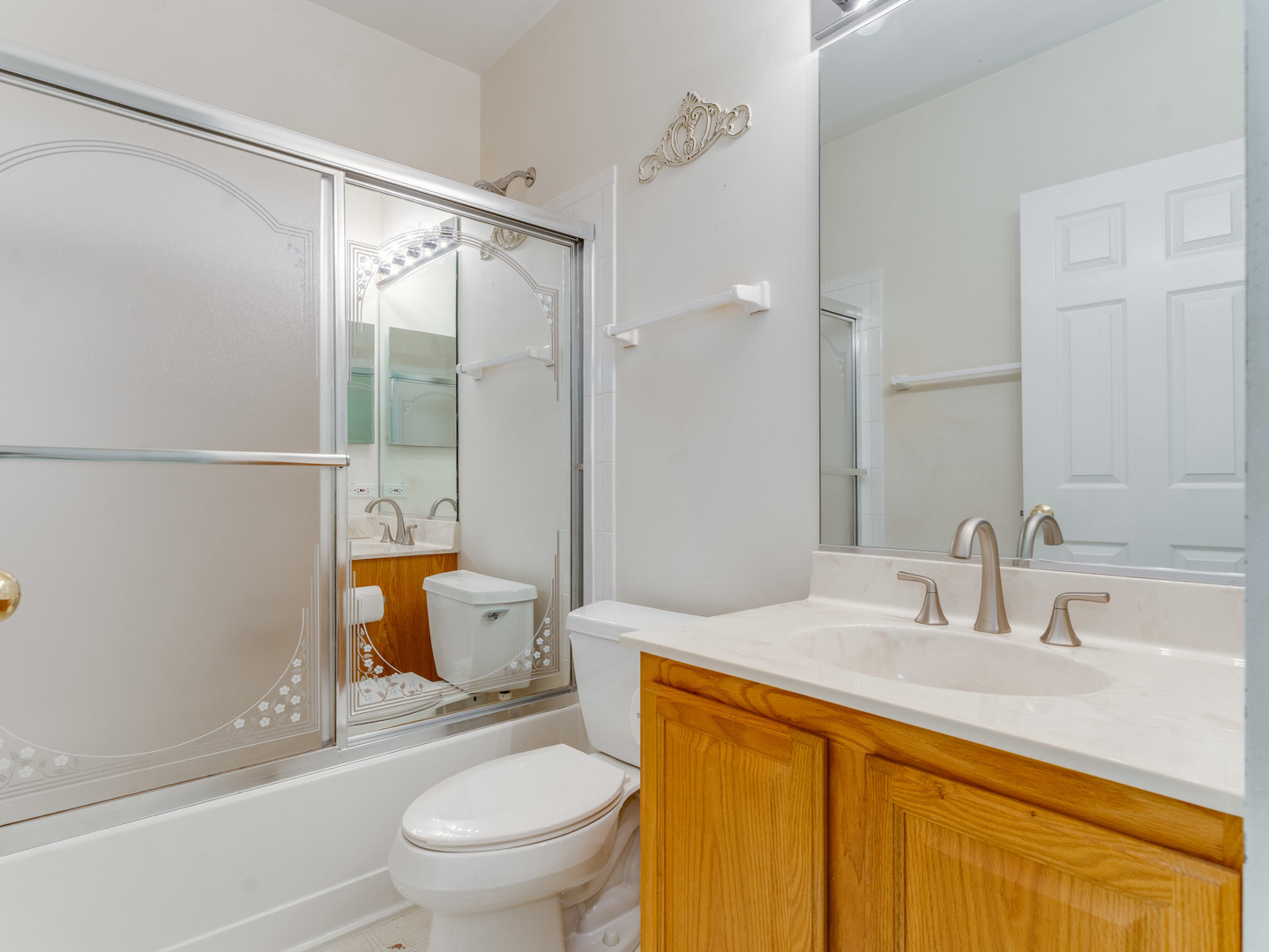 2013 Lyndhurst Lane, Aurora, IL 60503