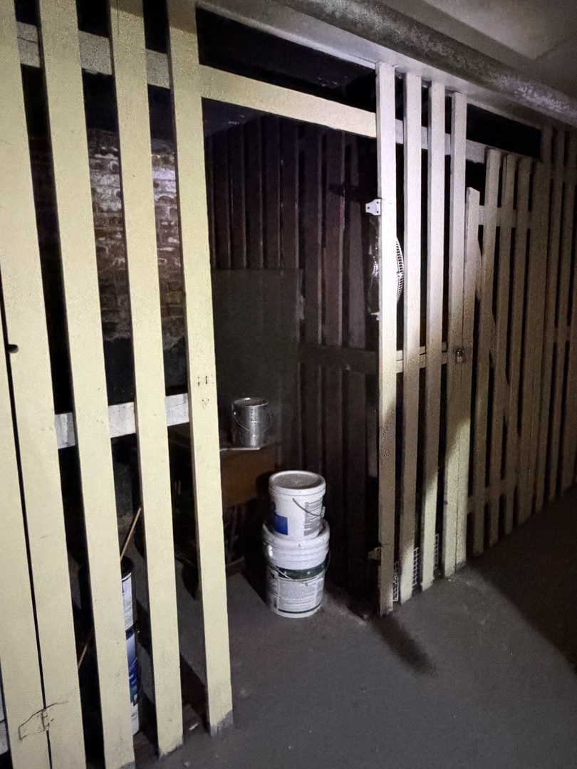 8212 S Vernon Avenue, Chicago, IL 60619