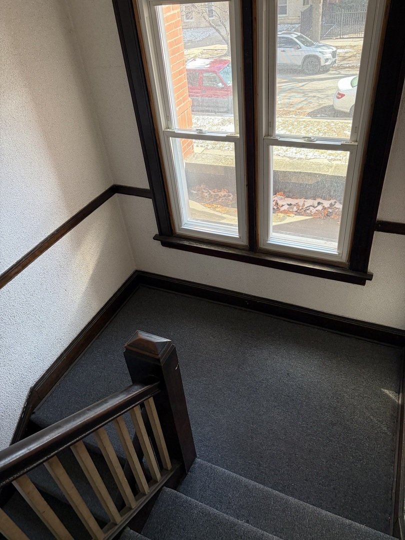 8212 S Vernon Avenue, Chicago, IL 60619