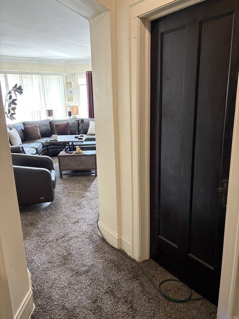 8212 S Vernon Avenue, Chicago, IL 60619