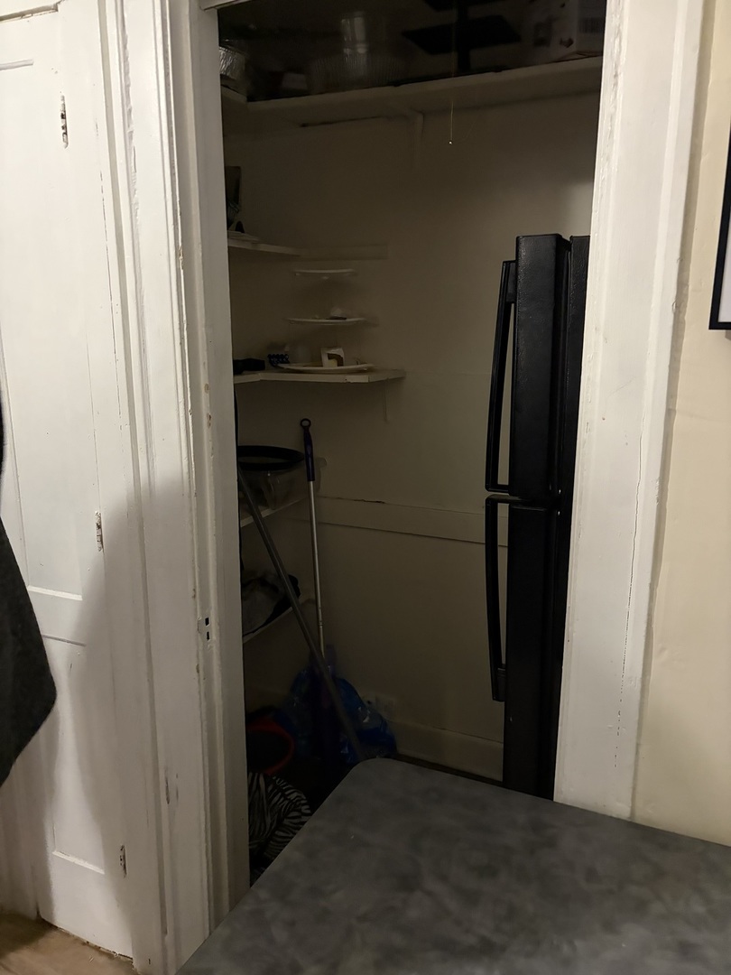 8212 S Vernon Avenue, Chicago, IL 60619