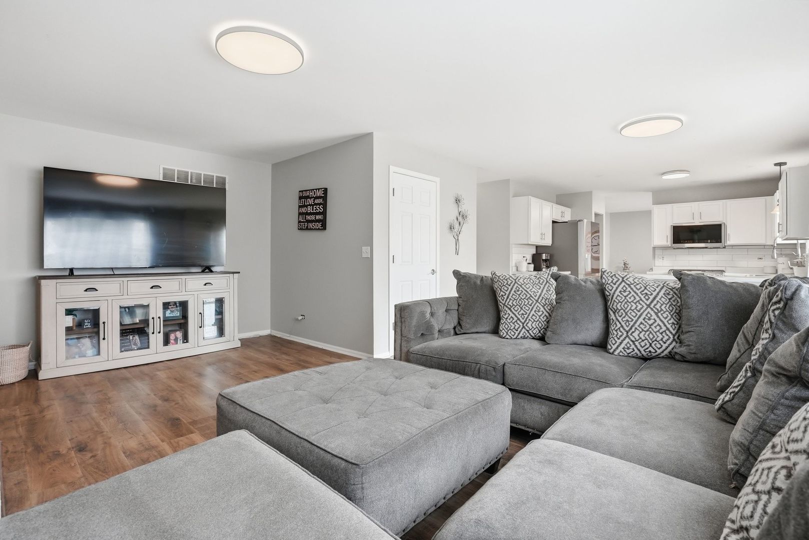 1919 Spring Ridge Drive, Plainfield, IL 60586