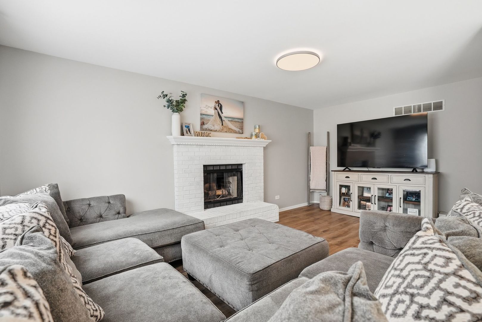 1919 Spring Ridge Drive, Plainfield, IL 60586