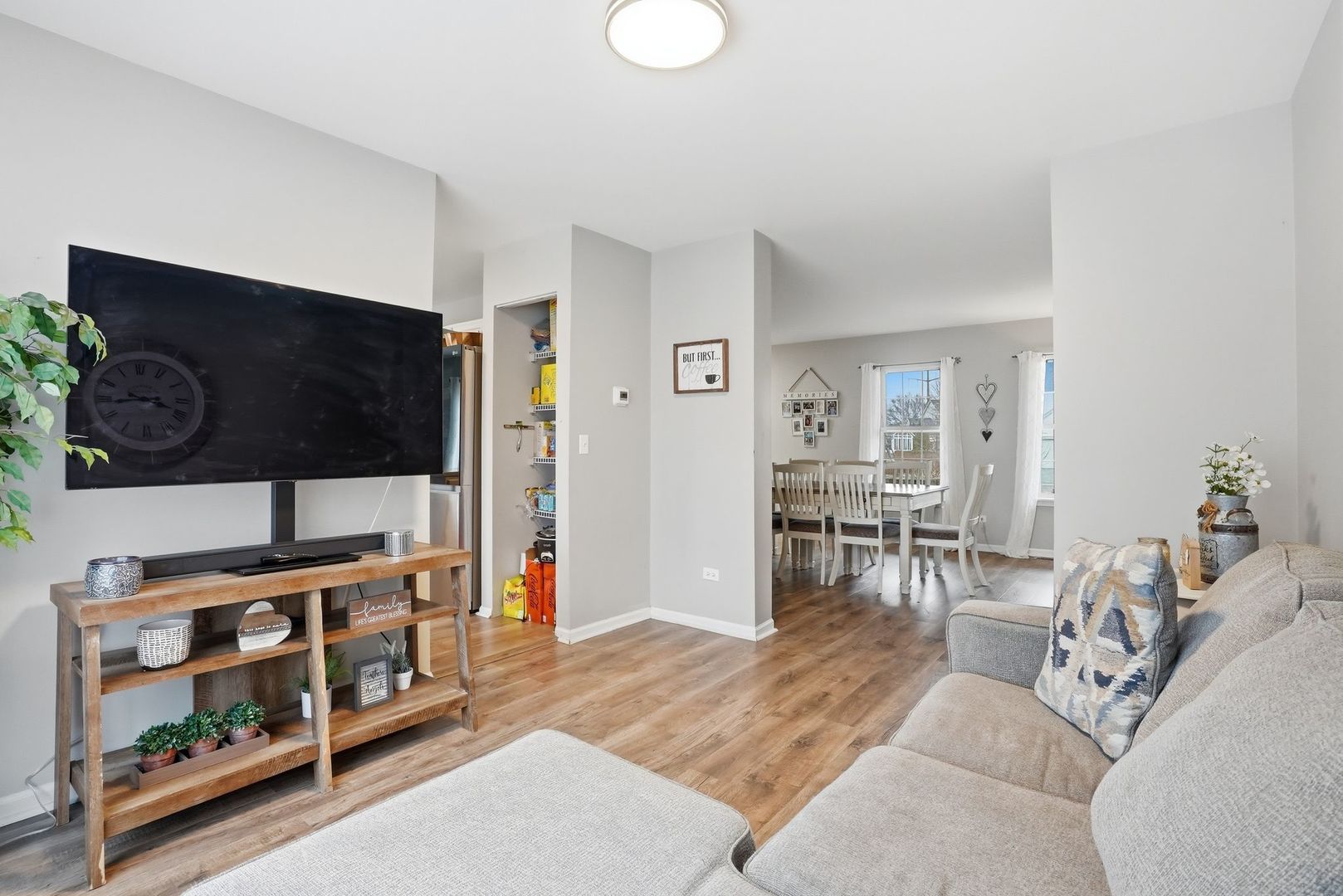 1919 Spring Ridge Drive, Plainfield, IL 60586