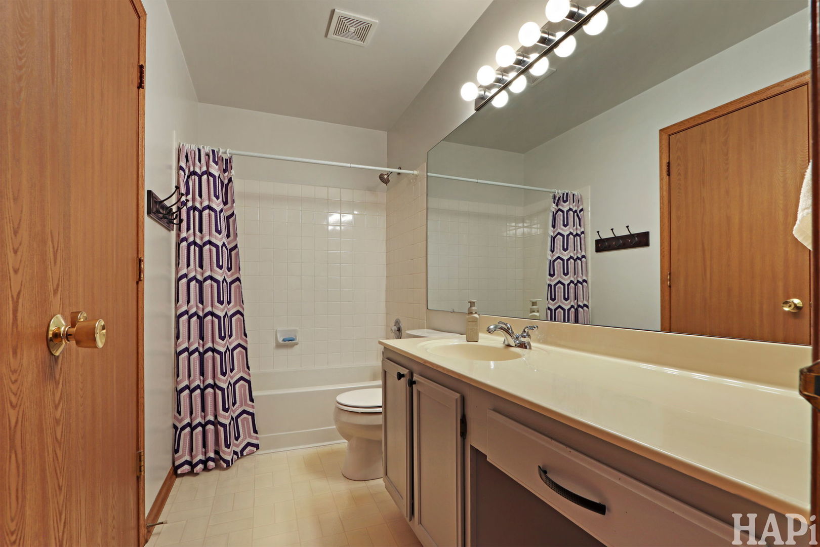 974 Annandale Drive, Elgin, IL 60123