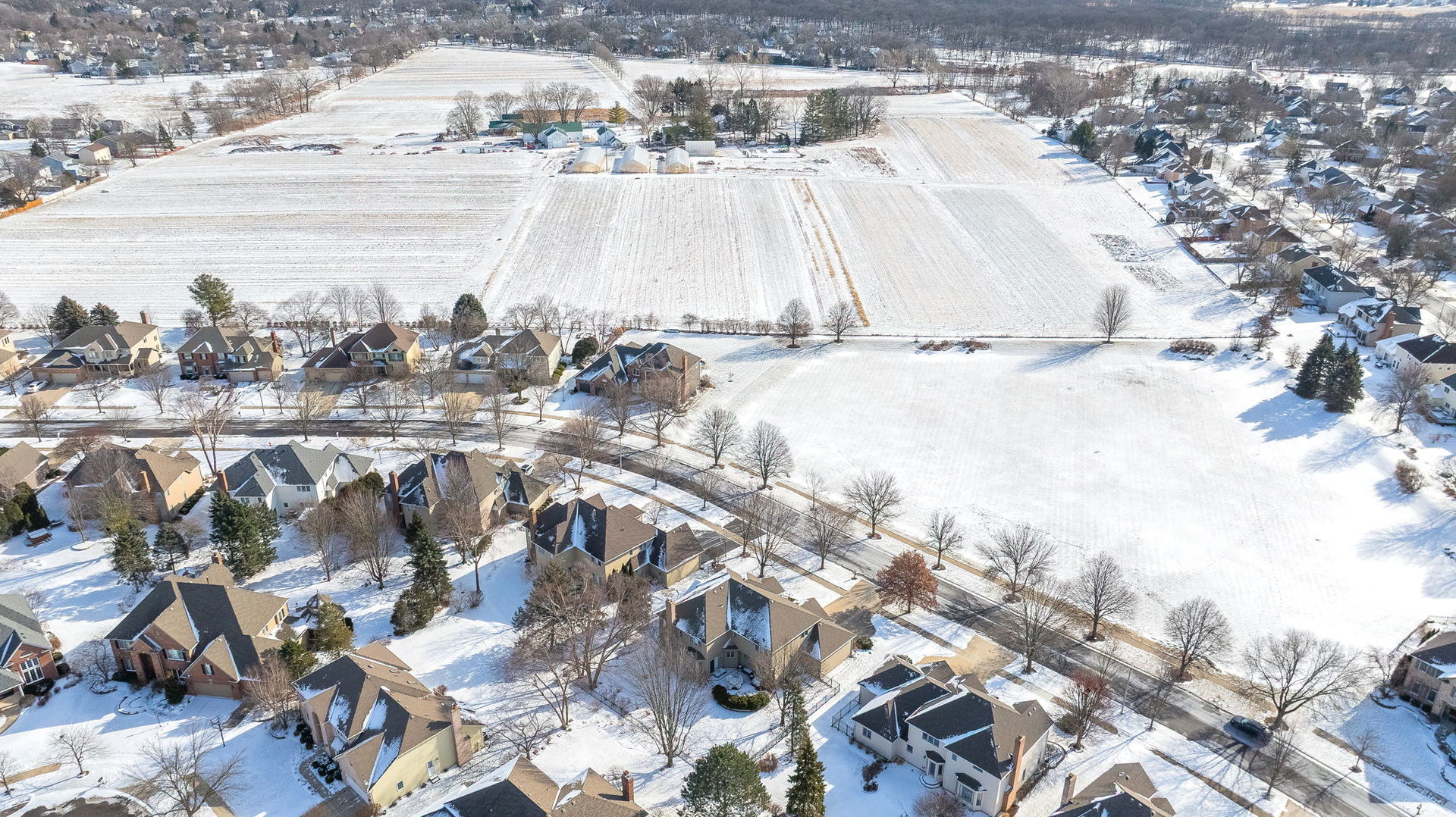 364 AVENA Circle, Naperville, IL 60565