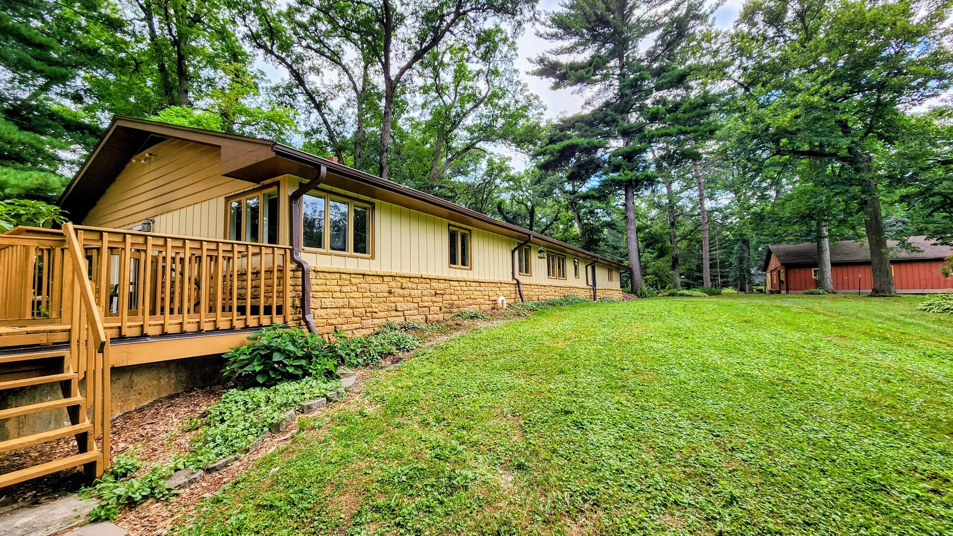 20798 White Oaks Road, Morrison, IL 61270