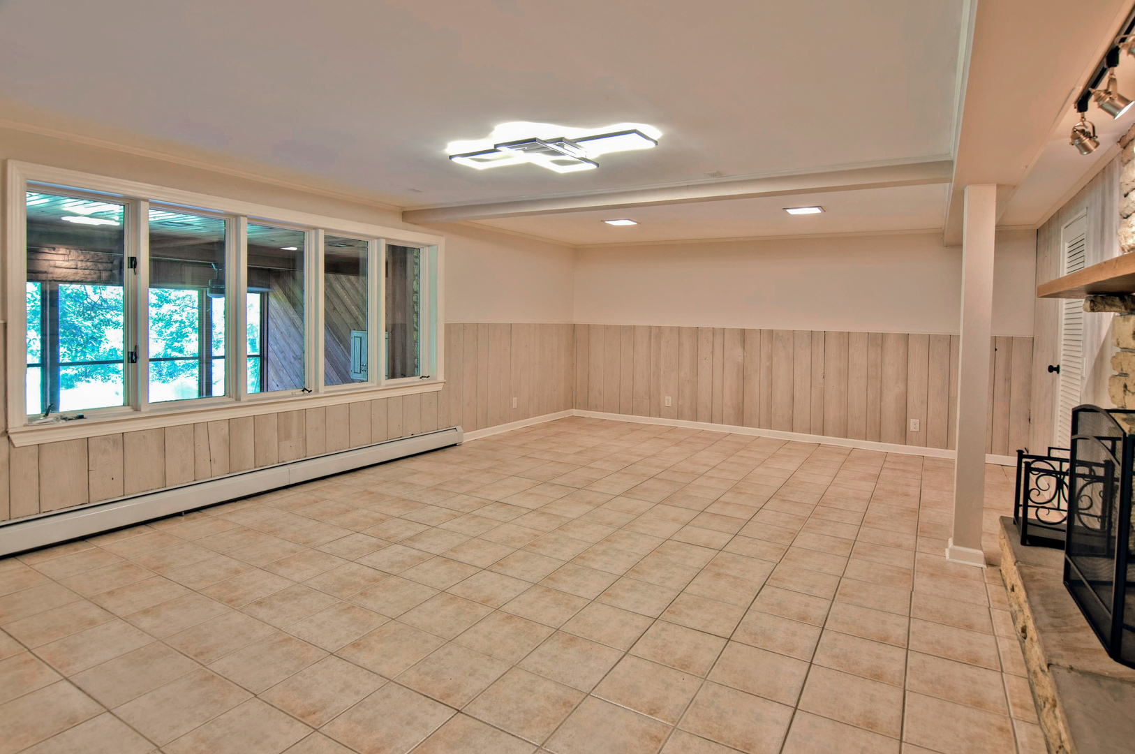 20798 White Oaks Road, Morrison, IL 61270