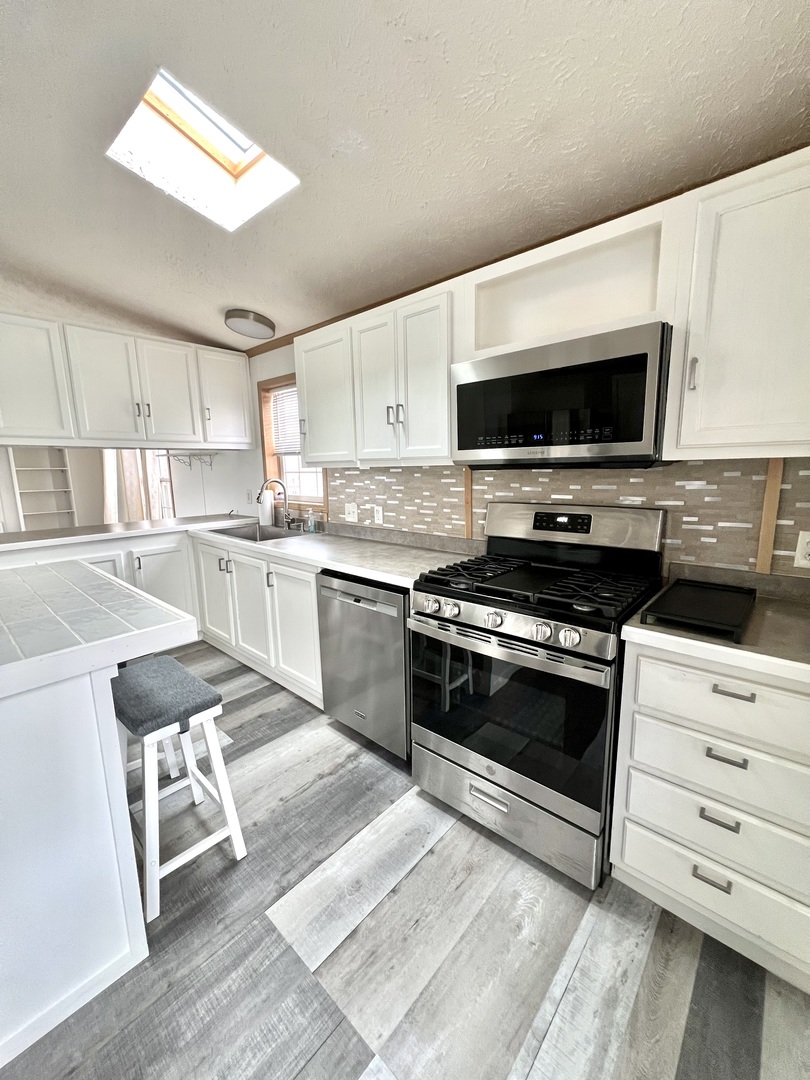 1304 Lauren Drive, Sandwich, IL 60548