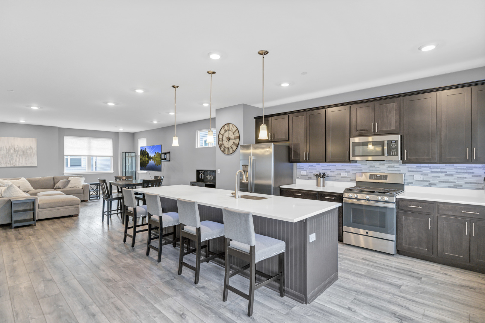 3306 Trillium Circle #3001, Rolling Meadows, IL 60008