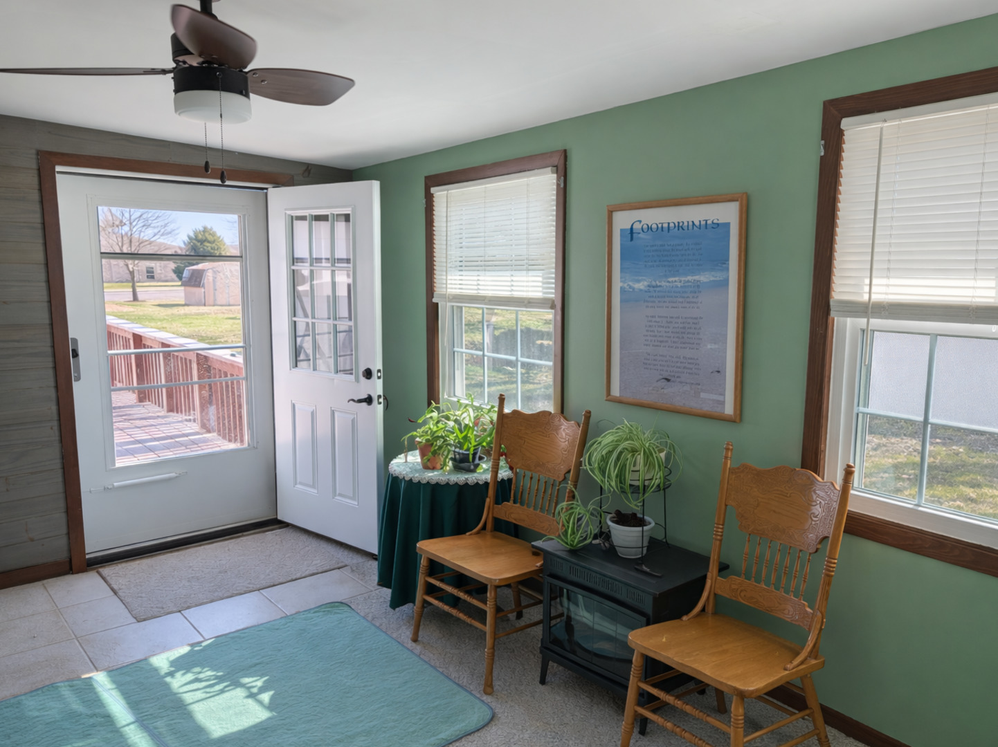 4 James Court, Minier, IL 61759