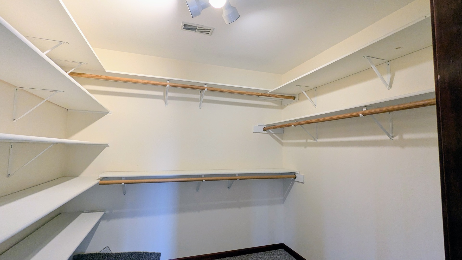 709 W Kenilworth Avenue, Palatine, IL 60067