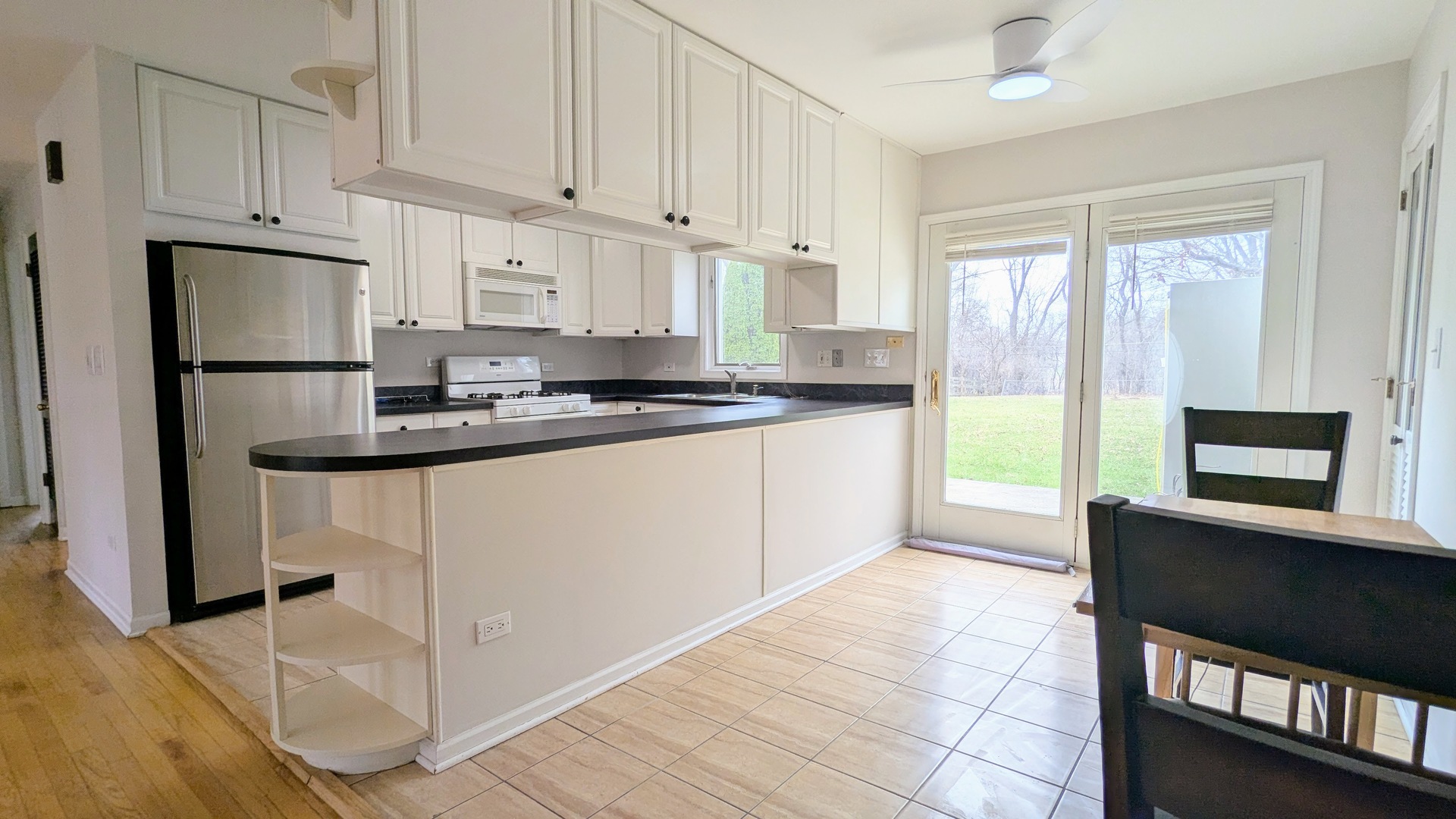 709 W Kenilworth Avenue, Palatine, IL 60067