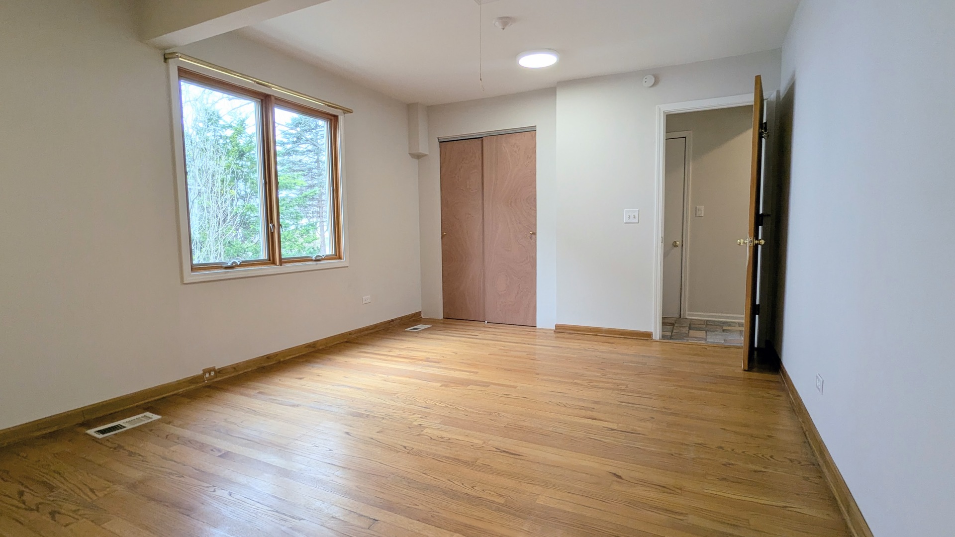 709 W Kenilworth Avenue, Palatine, IL 60067