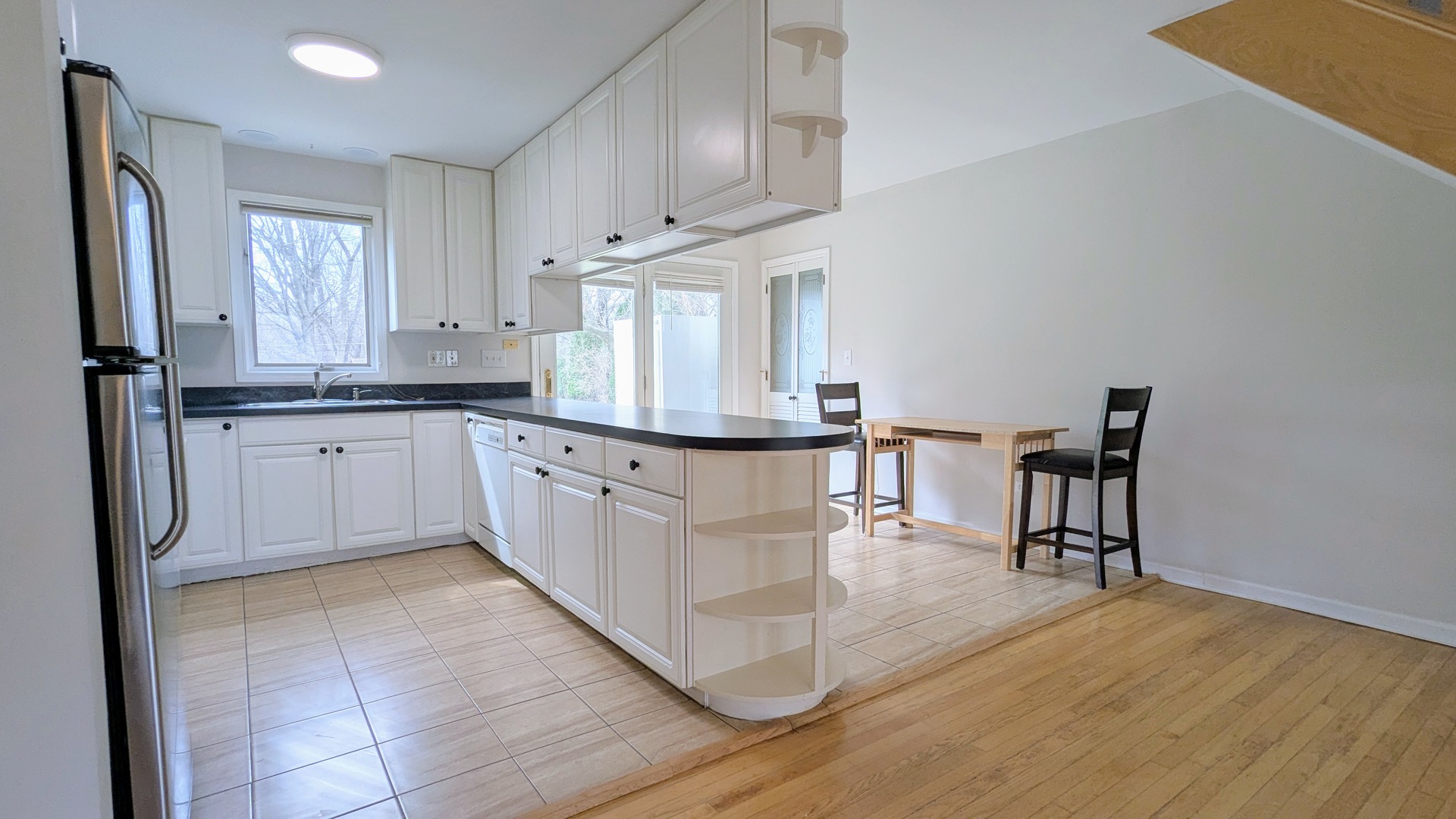 709 W Kenilworth Avenue, Palatine, IL 60067