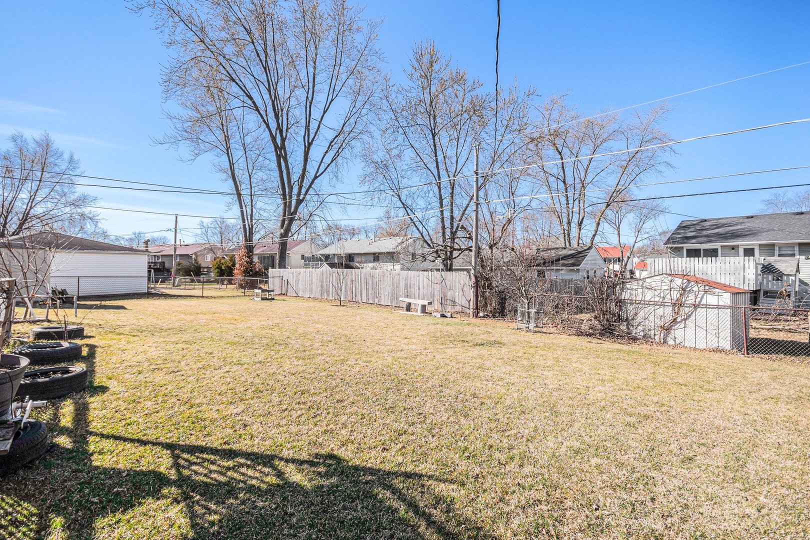 218 Mayfield Drive, Streamwood, IL 60107